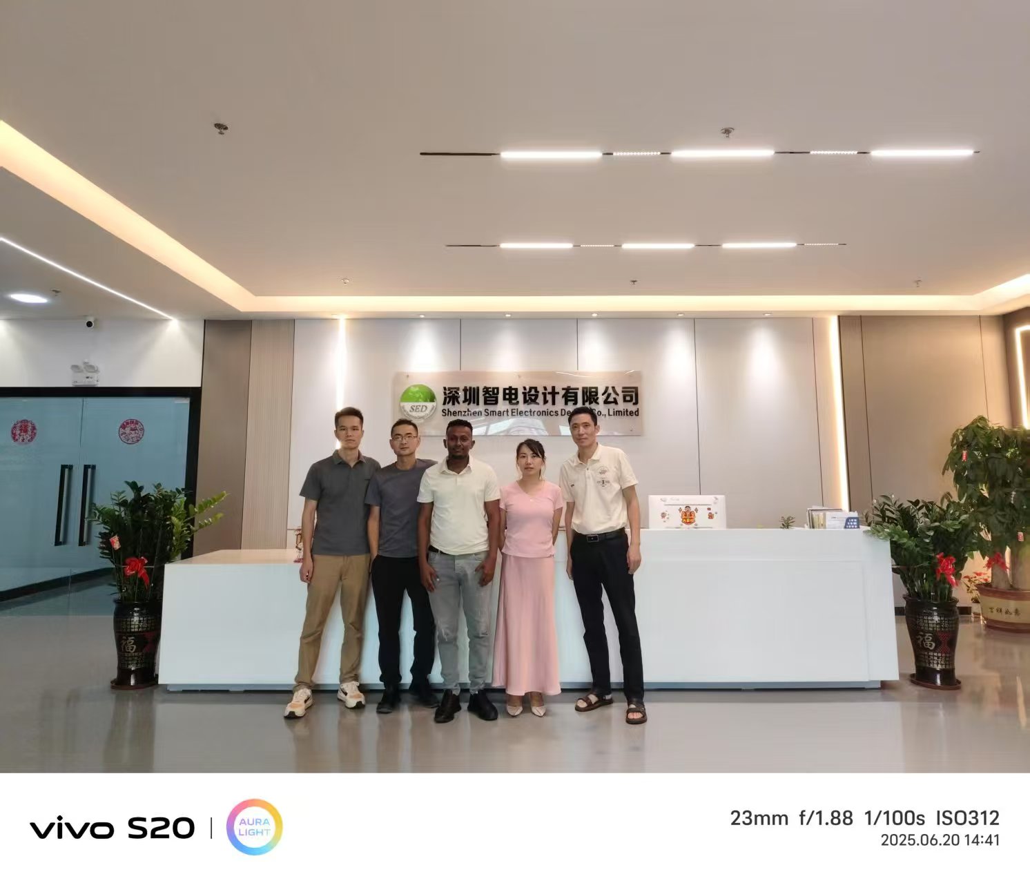 Fabricantes de farolas LED solares de China